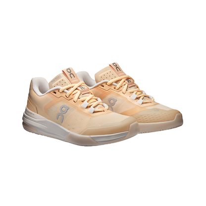 ON The Roger Advantage Pro All Court Women Tennis Shoes - Blonde